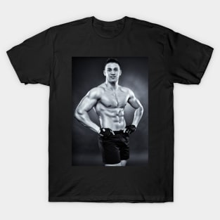 Handsome athletic man standing akimbo T-Shirt
